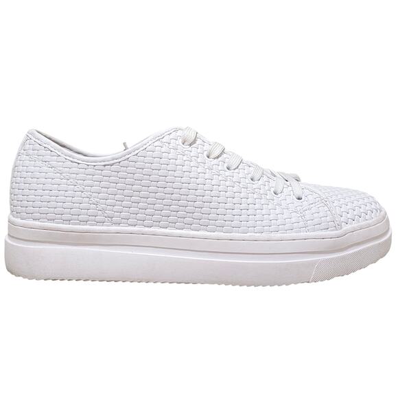 On 34th Women Lusille Low Platform Casual Sneakers Size US 10M White Woven - Picture 2 of 6